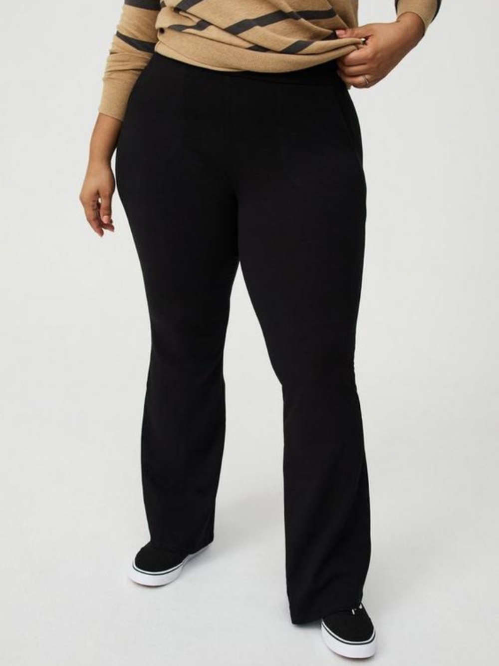 Torrid 2X Full Length Pocket Flare Legging